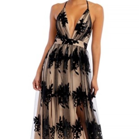 **HOT** Fashion Floral Pure Classiness - Picture 1 of 2